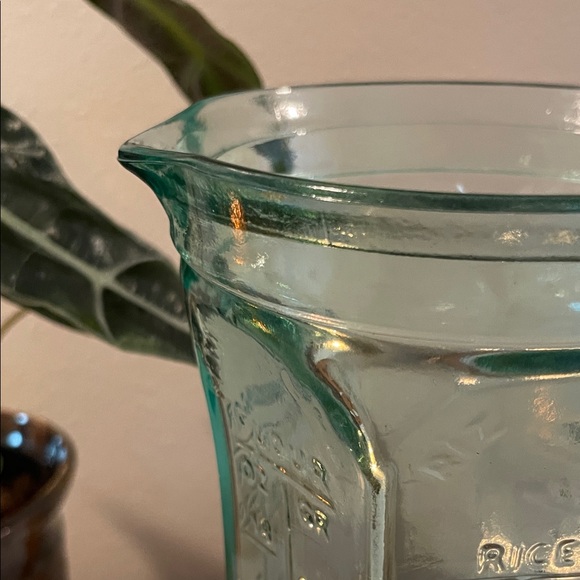 Vintage Italian Green Glass Measuring Beaker | Vaso Dosatore | 26oz Hexagonal Ki - Picture 8 of 9